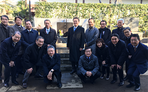 画像：リコージャパン 新年の墓参（賢崇寺）