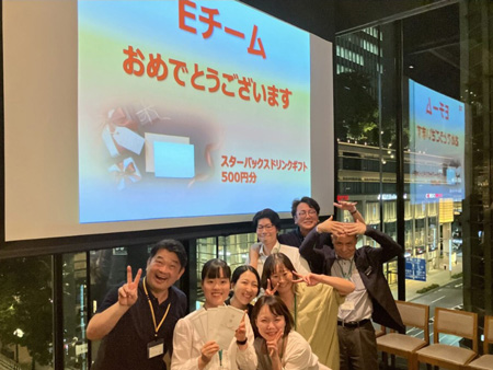 画像：チーム対抗のクイズ大会と結果（上位3チーム）_02