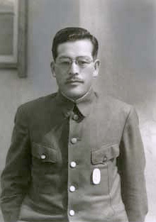 画像:軍服姿の市村清
