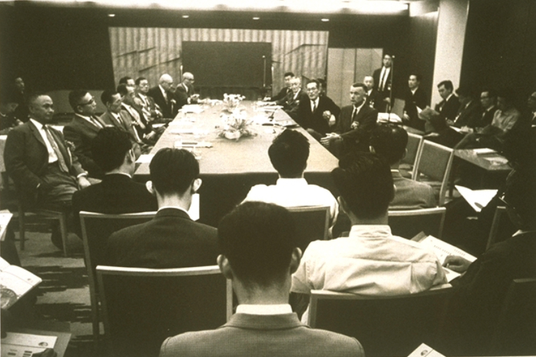 画像:日本リース・インターナショナル設立株主総会 (1963年8月)